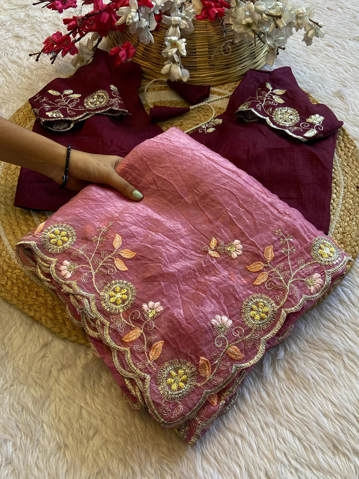 Pink crush Silk sarees with Stunning are a glamorous and luxurious choice for special occasions