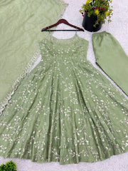 Awesome Fandy Silk Green Color Gown